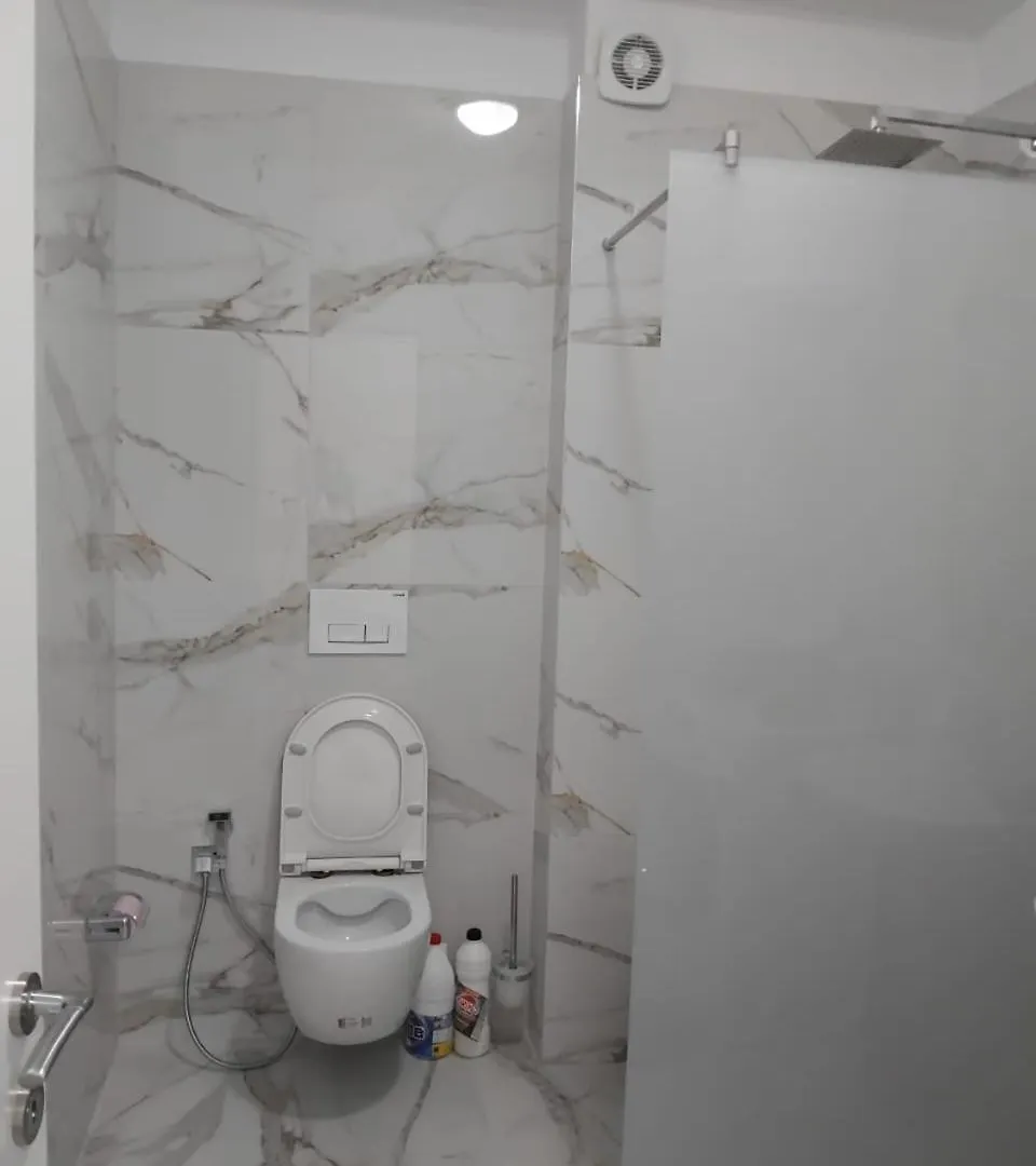 Alexander Apartment Vlorë 0*,  Albanien