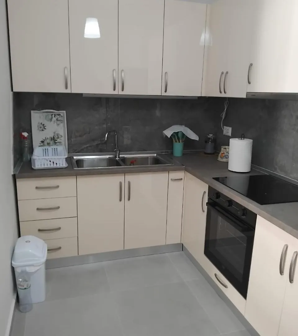 Alexander Apartment location